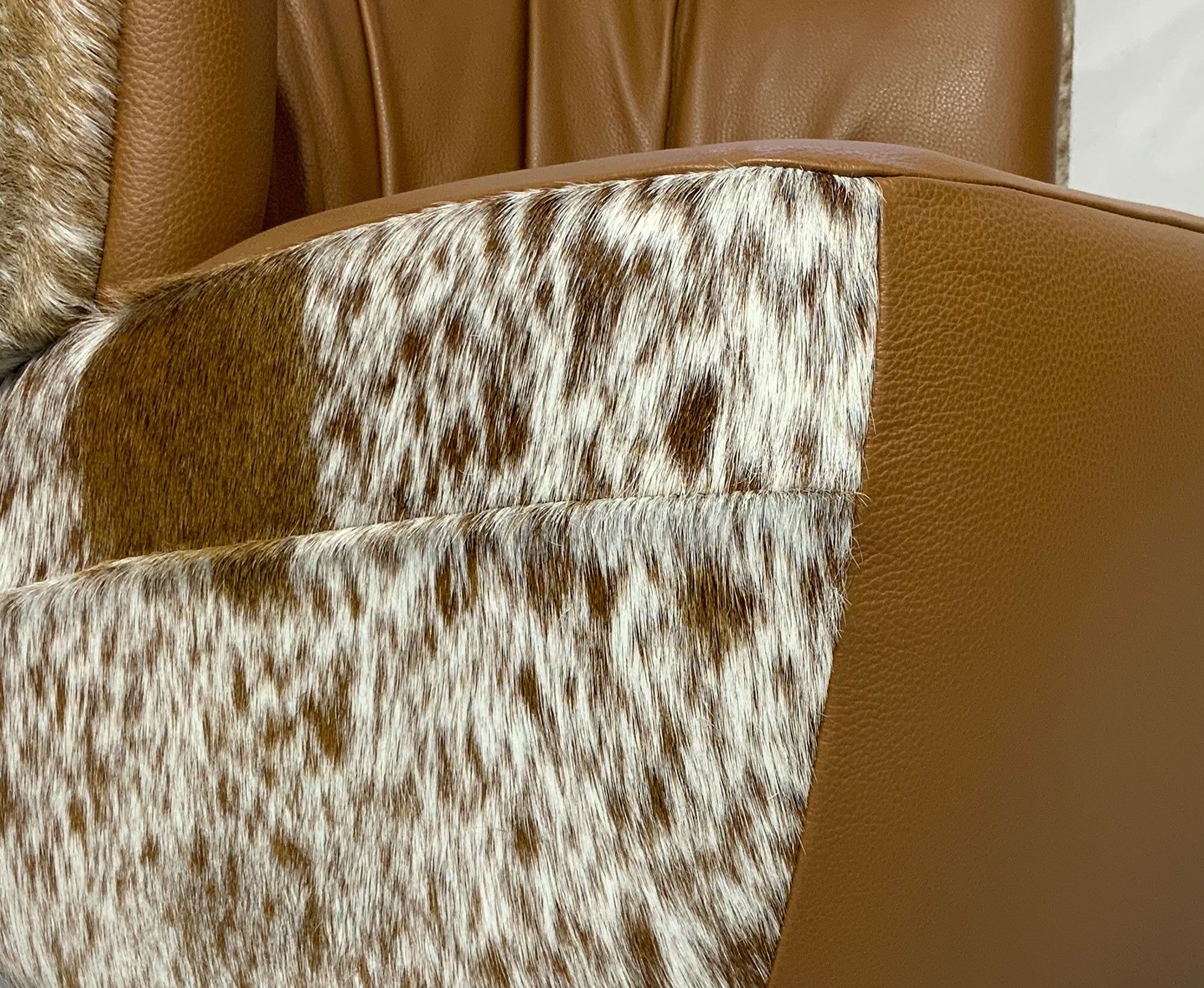 Swivel Barrel Tub Chair