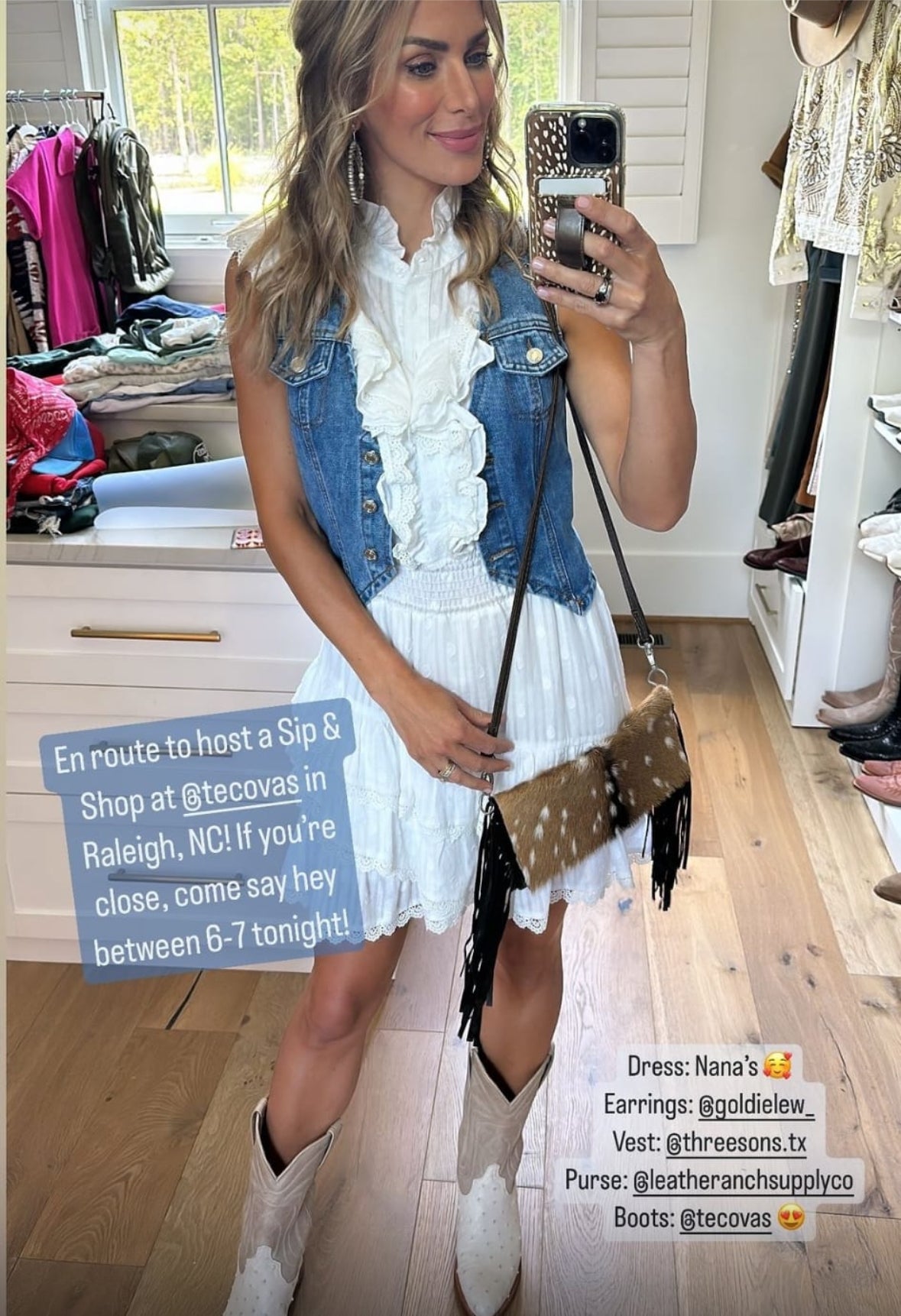 Eva Clutch With Fringe Axis Purse