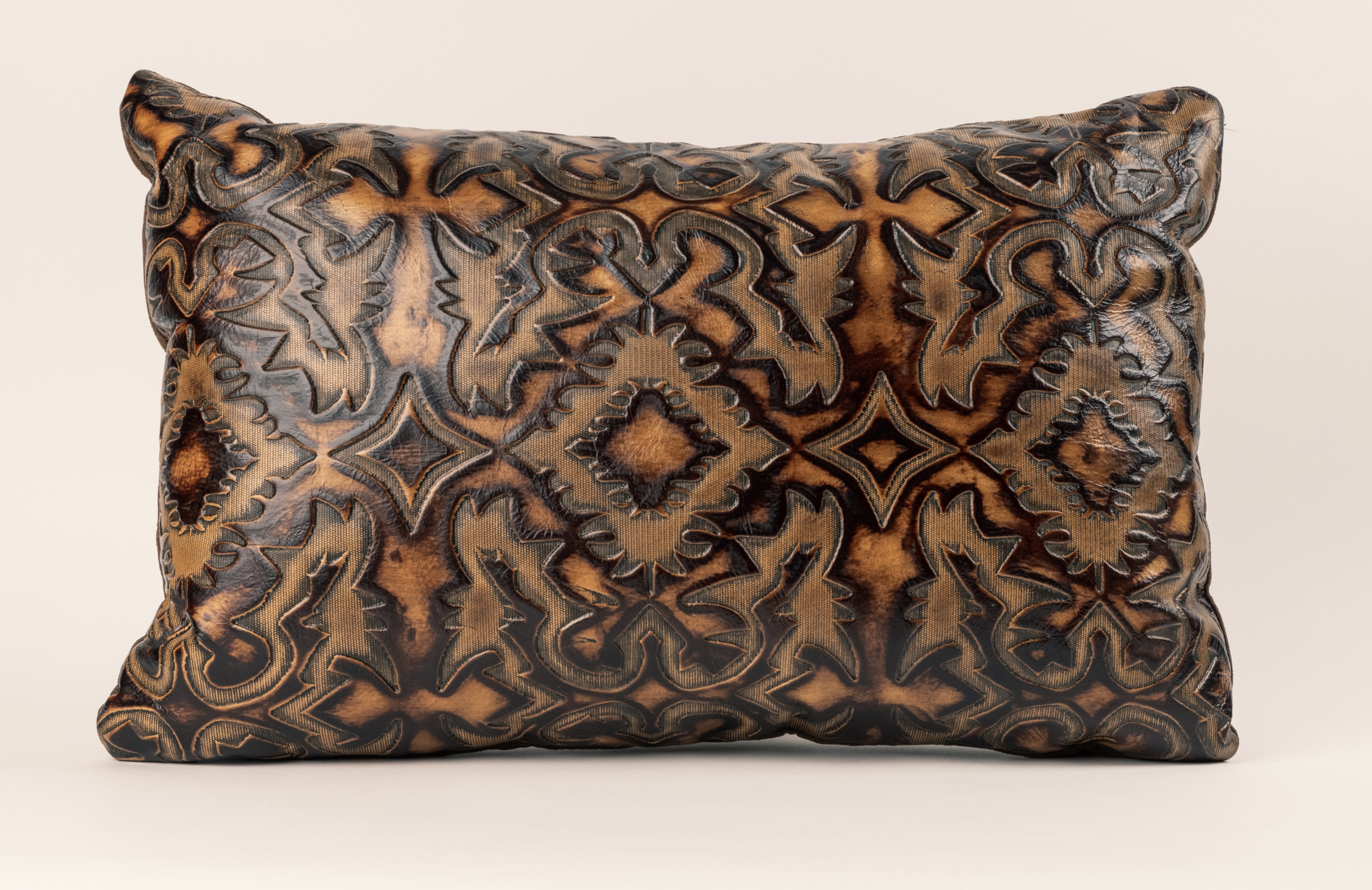 Laredo sepia design center with dark brown hair on cow sides.